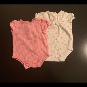 Lot of 2 causal onesies